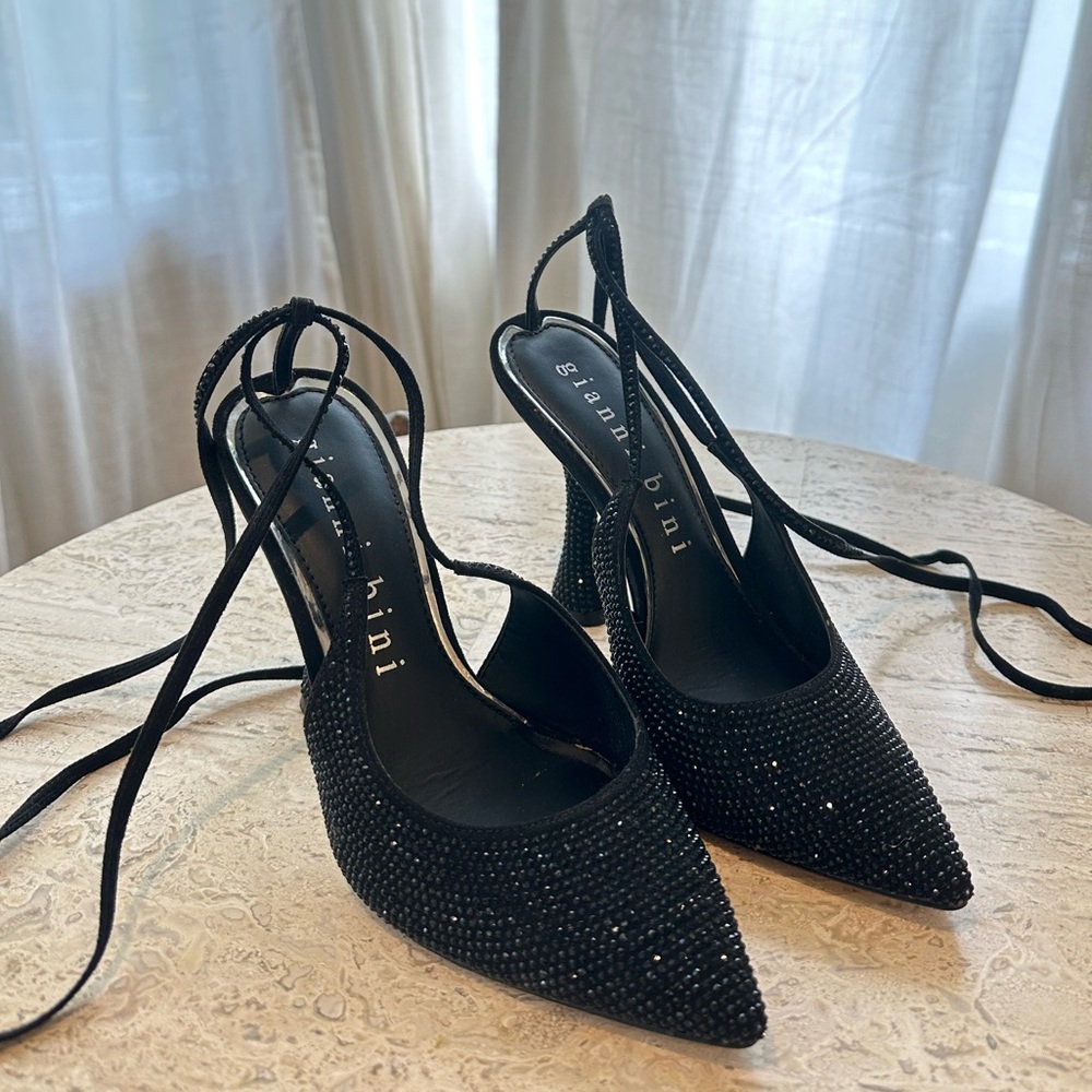 Gianni Bini Black Rhinestone pointed toe Heels